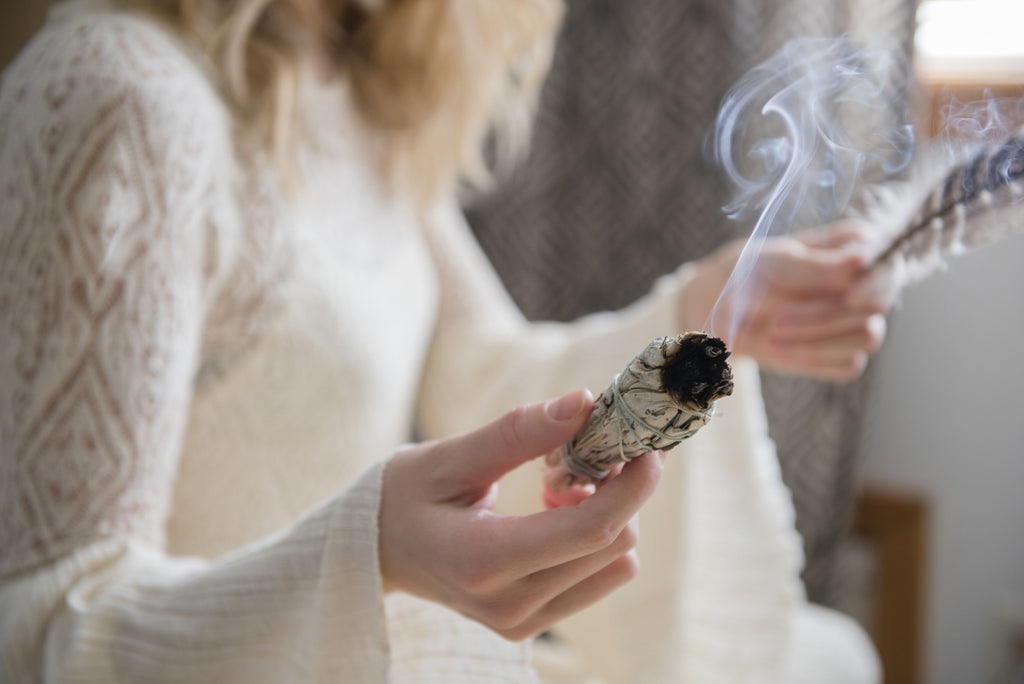 A Beginner's Guide to White Sage and Smudging